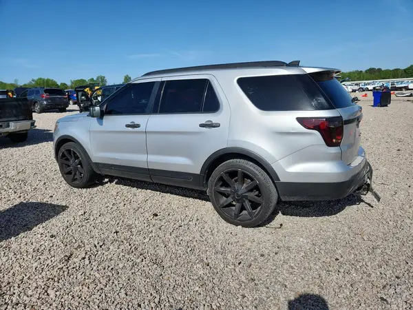 1FM5K7B81HGB26975 2017 FORD EXPLORER - Image 2