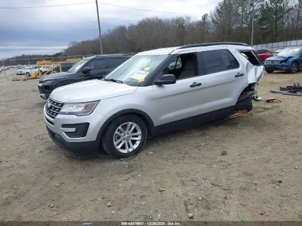 1FM5K7B81HGB59510 2017 FORD EXPLORER - Image 2
