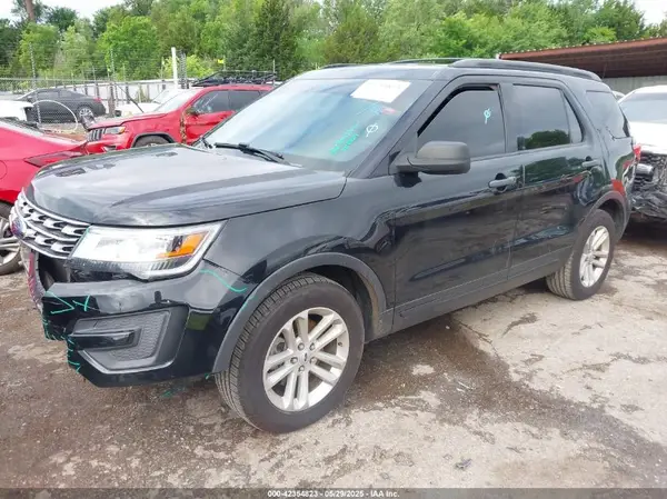 1FM5K7B81HGC46985 2017 FORD EXPLORER - Image 2