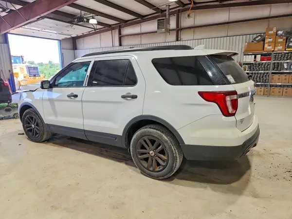 1FM5K7B82HGB26743 2017 FORD EXPLORER - Image 2