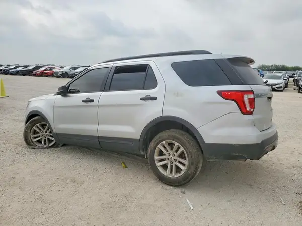 1FM5K7B82HGD86947 2017 FORD EXPLORER - Image 2