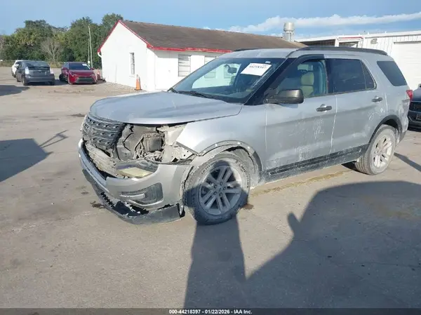 1FM5K7B83HGB72212 2017 FORD EXPLORER - Image 2