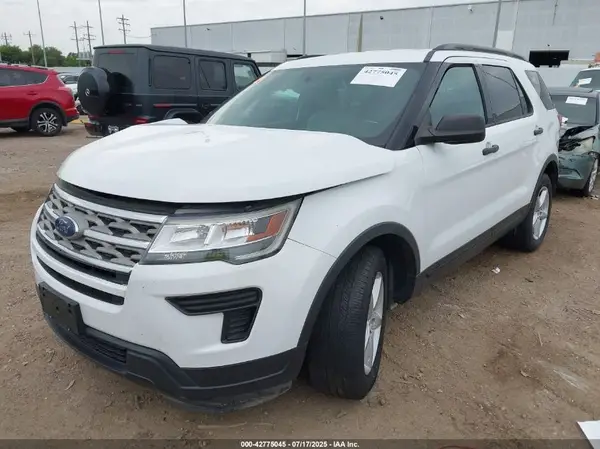 1FM5K7B83JGA00008 2018 FORD EXPLORER - Image 2