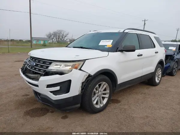 1FM5K7B84HGA27079 2017 FORD EXPLORER - Image 2