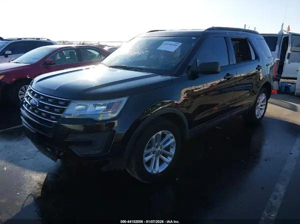 1FM5K7B84HGA32136 2017 FORD EXPLORER - Image 2