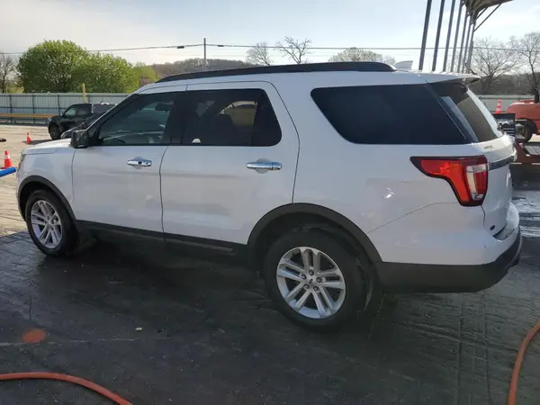 1FM5K7B84HGC83741 2017 FORD EXPLORER - Image 2