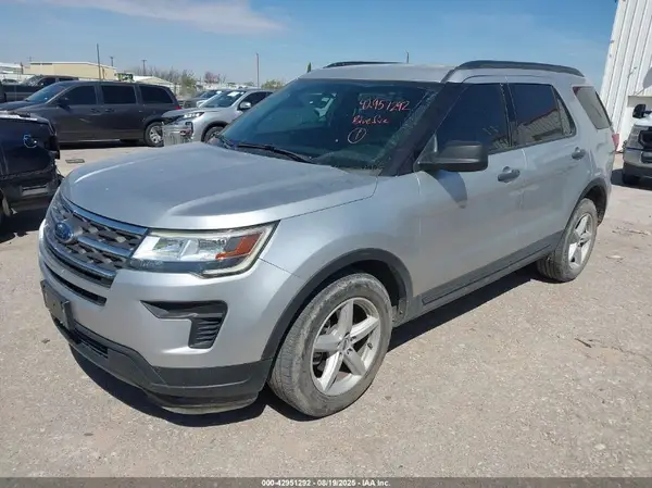 1FM5K7B84JGB30055 2018 FORD EXPLORER - Image 2