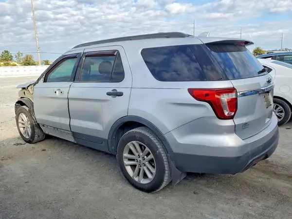 1FM5K7B85HGA92202 2017 FORD EXPLORER - Image 2
