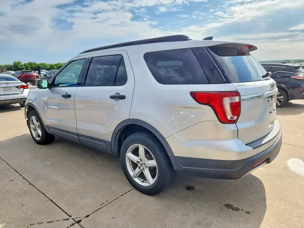 1FM5K7B85JGB08095 2018 FORD EXPLORER - Image 2