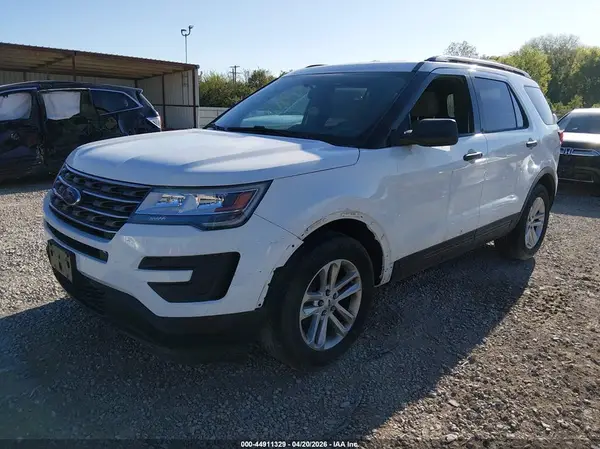 1FM5K7B86HGC83725 2017 FORD EXPLORER - Image 2