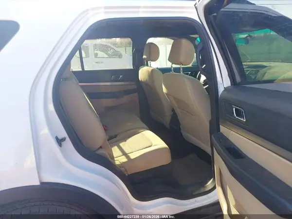 1FM5K7B88HGB70083 2017 FORD EXPLORER - Image 8