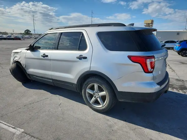 1FM5K7B88JGB78058 2018 FORD EXPLORER - Image 2