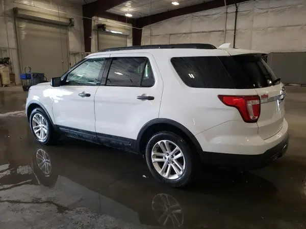 1FM5K7B89HGB62946 2017 FORD EXPLORER - Image 2