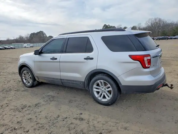 1FM5K7B89HGD82863 2017 FORD EXPLORER - Image 2