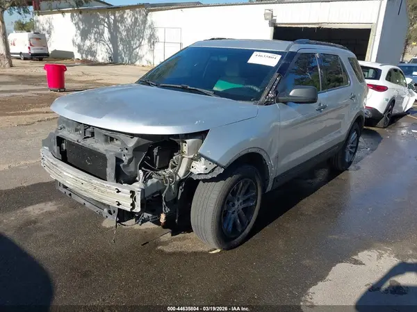 1FM5K7B8XHGA48549 2017 FORD EXPLORER - Image 2