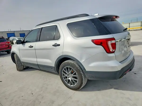 1FM5K7BH0GGB33351 2016 FORD EXPLORER - Image 2