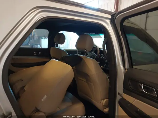 1FM5K7BH8HGB08764 2017 FORD EXPLORER - Image 8