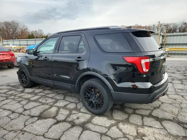 1FM5K7BHXHGA14711 2017 FORD EXPLORER - Image 2