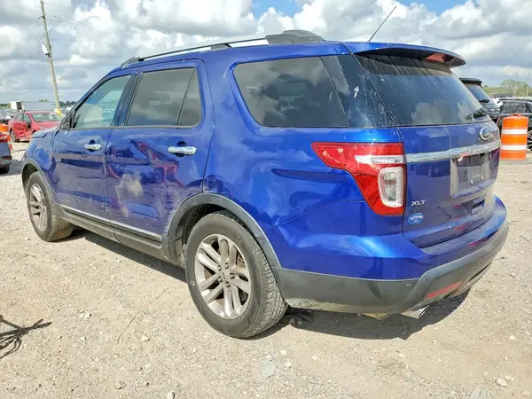 1FM5K7CA3SGB72933 2025 FORD EXPLORER - Image 2