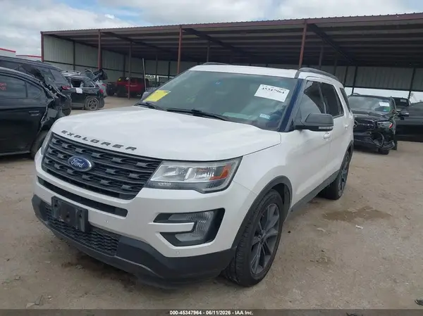 1FM5K7D80HGA02922 2017 FORD EXPLORER - Image 2