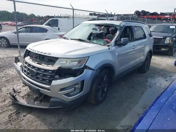1FM5K7D80HGA14455 2017 FORD EXPLORER - Image 2