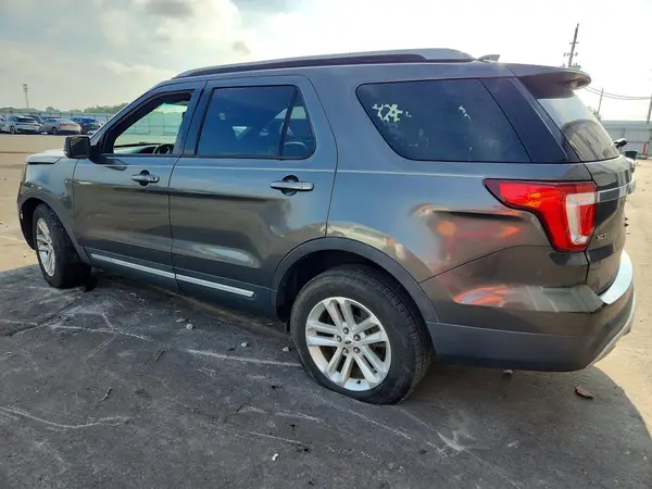 1FM5K7D80HGA46905 2017 FORD EXPLORER - Image 2