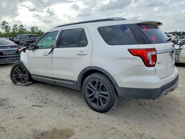 1FM5K7D80HGA69911 2017 FORD EXPLORER - Image 2