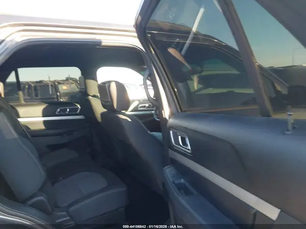 1FM5K7D80HGB07010 2017 FORD EXPLORER - Image 8