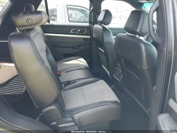 1FM5K7D80HGB59673 2017 FORD EXPLORER - Image 8