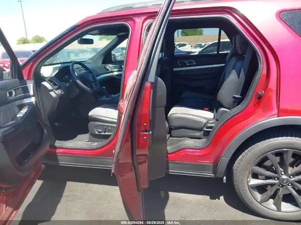 1FM5K7D80HGC21928 2017 FORD EXPLORER - Image 8