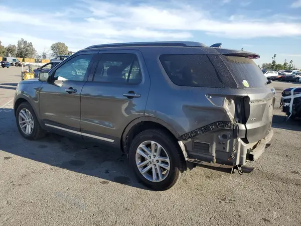 1FM5K7D80HGC77027 2017 FORD EXPLORER - Image 2