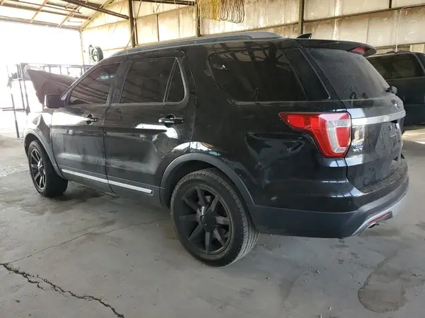 1FM5K7D80HGC89856 2017 FORD EXPLORER - Image 2