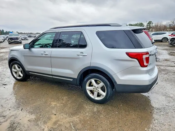 1FM5K7D80HGD35394 2017 FORD EXPLORER - Image 2