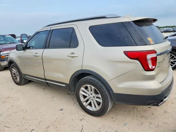 1FM5K7D80HGD53295 2017 FORD EXPLORER - Image 2