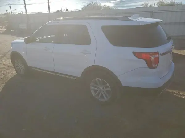 1FM5K7D80HGD64281 2017 FORD EXPLORER - Image 2