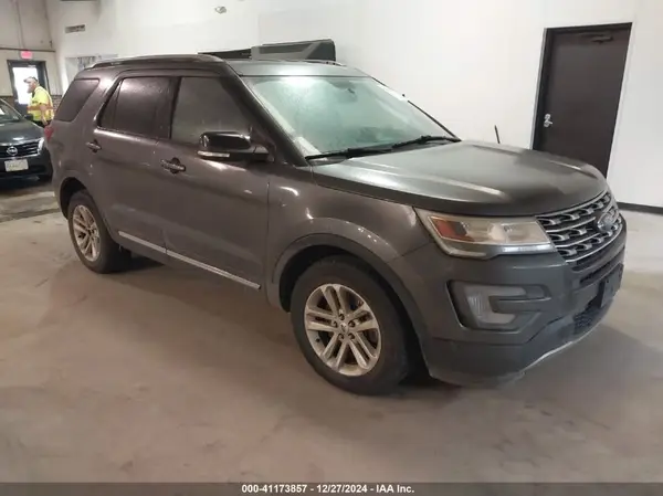 1FM5K7D80HGD77726 2017 FORD EXPLORER - Image 1