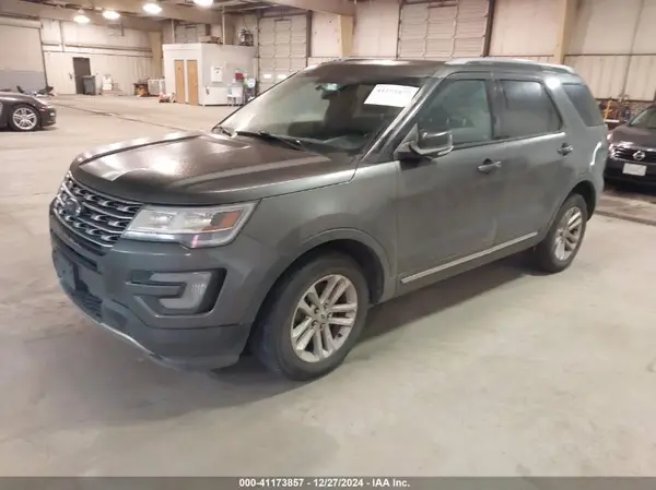 1FM5K7D80HGD77726 2017 FORD EXPLORER - Image 2