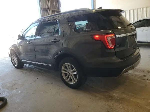 1FM5K7D80HGE11146 2017 FORD EXPLORER - Image 2