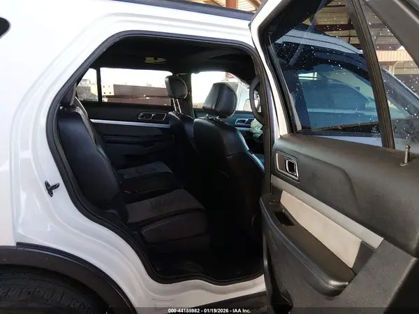 1FM5K7D80HGE11986 2017 FORD EXPLORER - Image 8