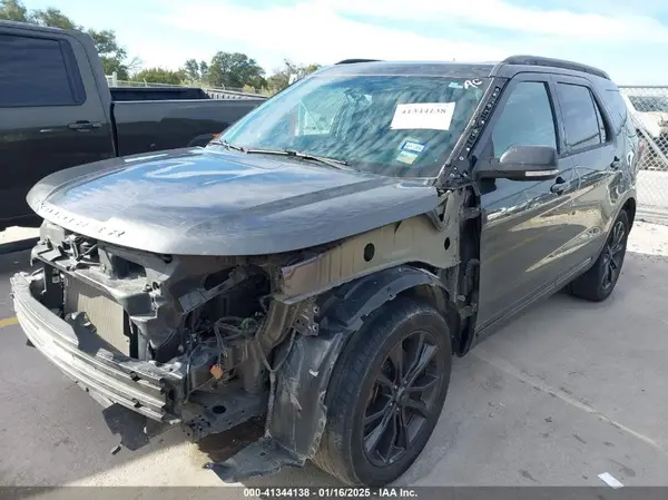 1FM5K7D80HGE39044 2017 FORD EXPLORER - Image 2