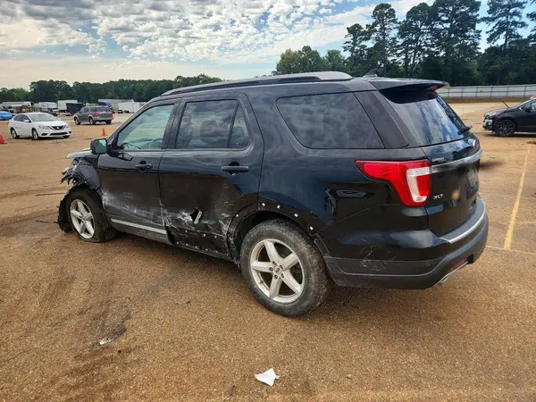 1FM5K7D80JGA58963 2018 FORD EXPLORER - Image 2