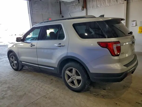 1FM5K7D80JGA63421 2018 FORD EXPLORER - Image 2