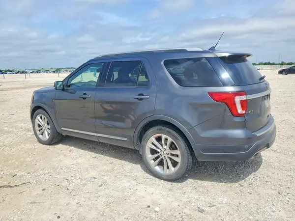 1FM5K7D80JGA66898 2018 FORD EXPLORER - Image 2