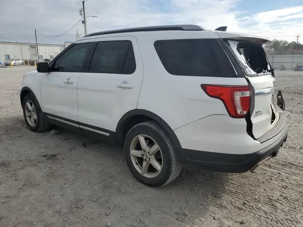 1FM5K7D80JGB15260 2018 FORD EXPLORER - Image 2