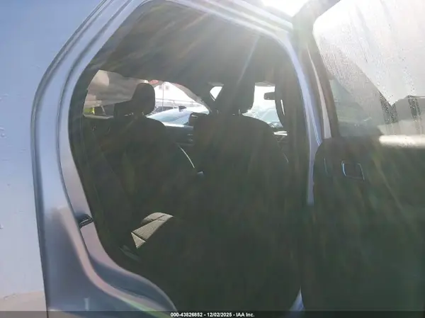 1FM5K7D80KGB21318 2019 FORD EXPLORER - Image 8