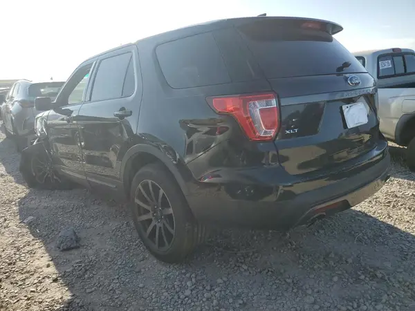 1FM5K7D81HGA15775 2017 FORD EXPLORER - Image 2