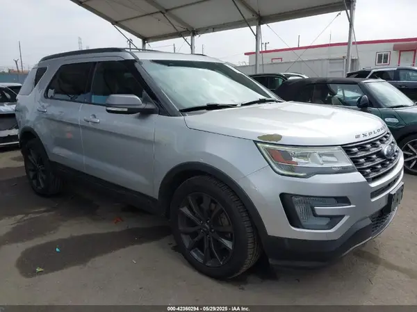 1FM5K7D81HGA23147 2017 FORD EXPLORER - Image 1