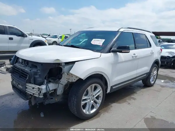 1FM5K7D81HGA98642 2017 FORD EXPLORER - Image 2