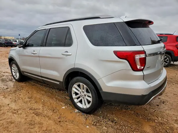 1FM5K7D81HGB12538 2017 FORD EXPLORER - Image 2