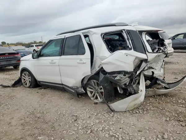 1FM5K7D81HGB30327 2017 FORD EXPLORER - Image 2